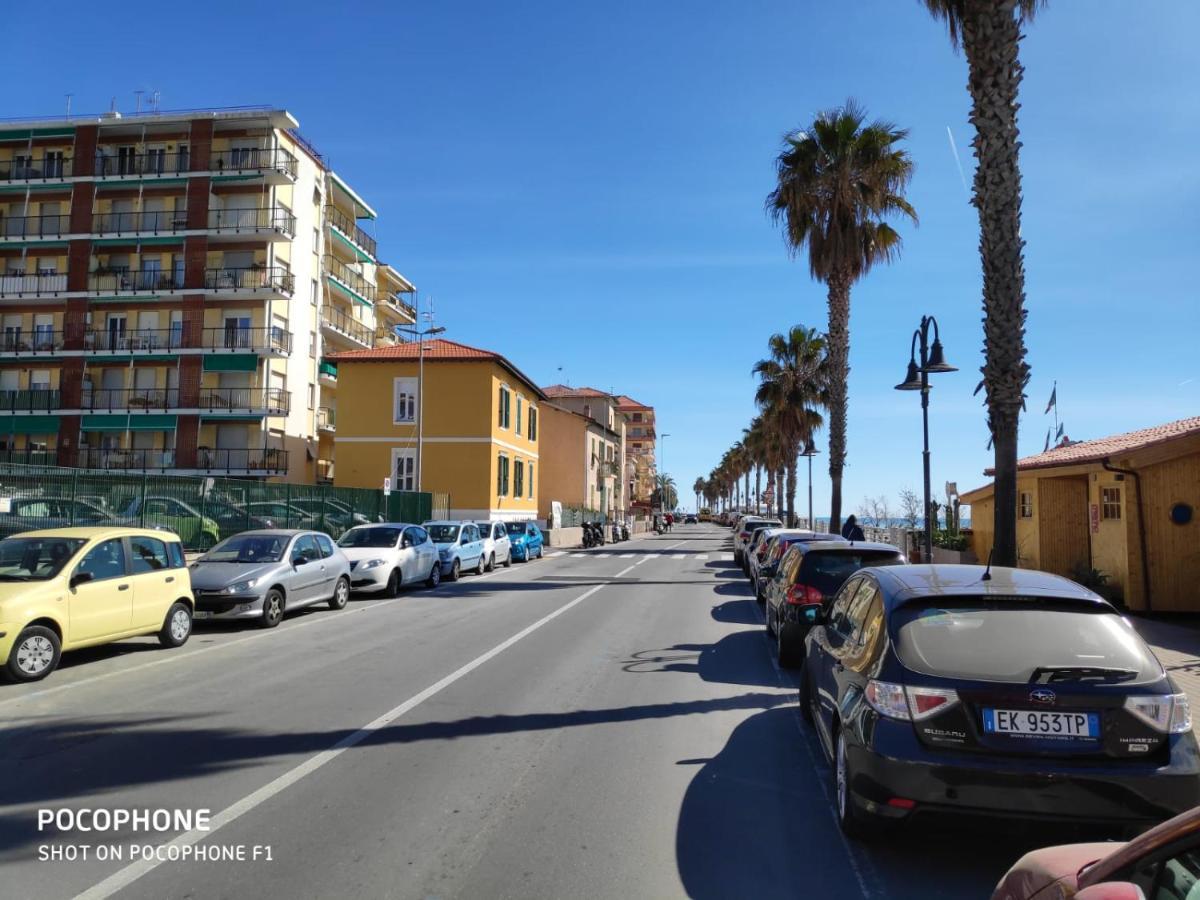 Tuffonelblu Lejlighed Ventimiglia Eksteriør billede