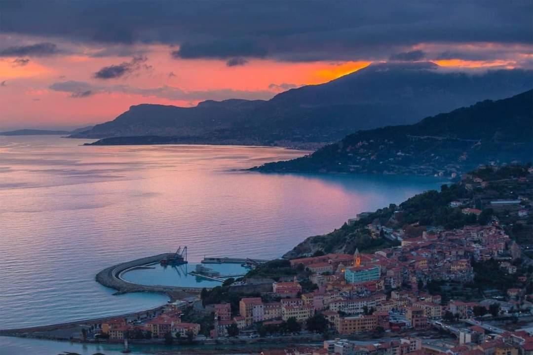 Tuffonelblu Lejlighed Ventimiglia Eksteriør billede